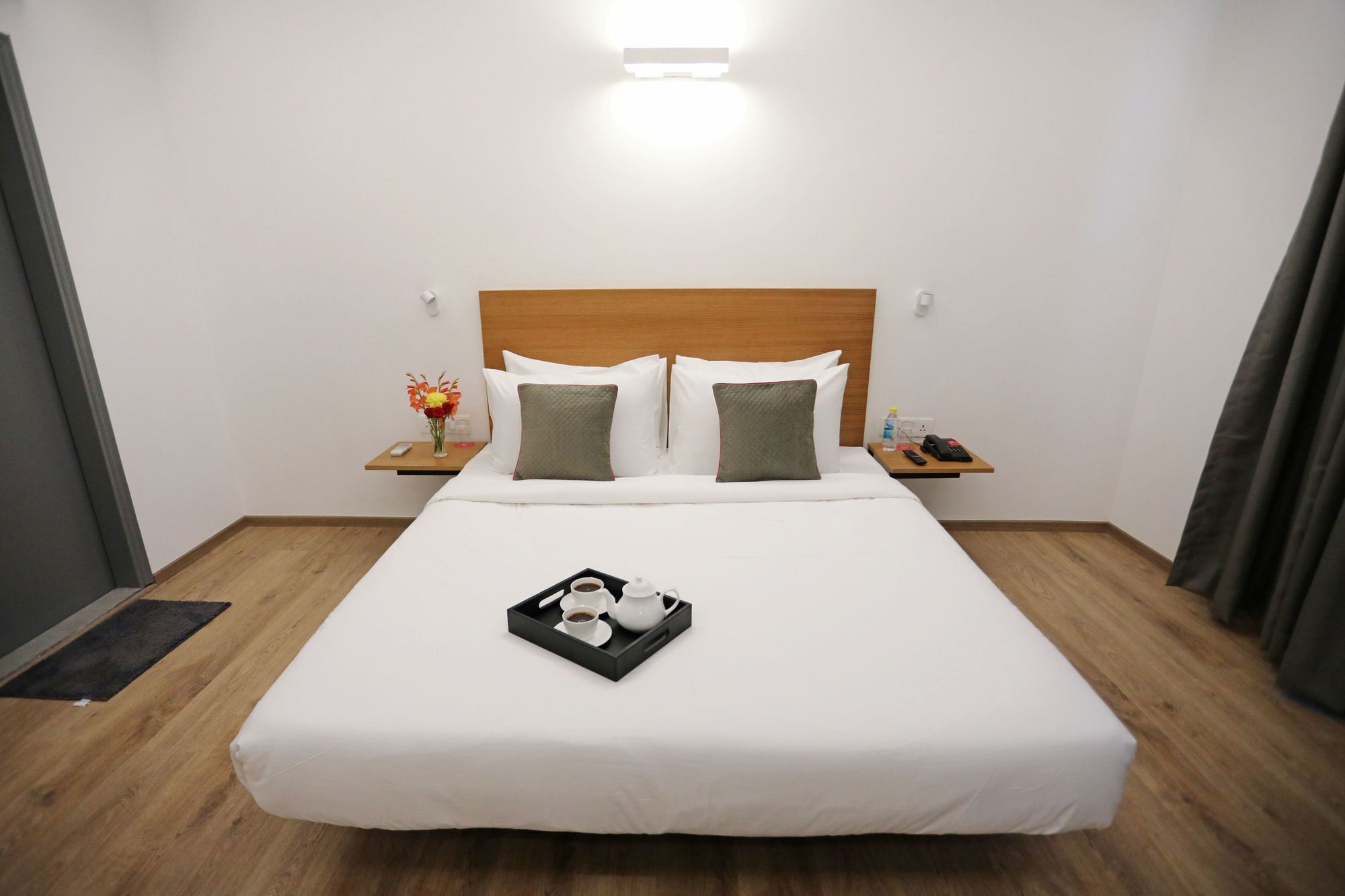 Oyo Townhouse 027 Sector 15 Gurgaon Hotel Buitenkant foto
