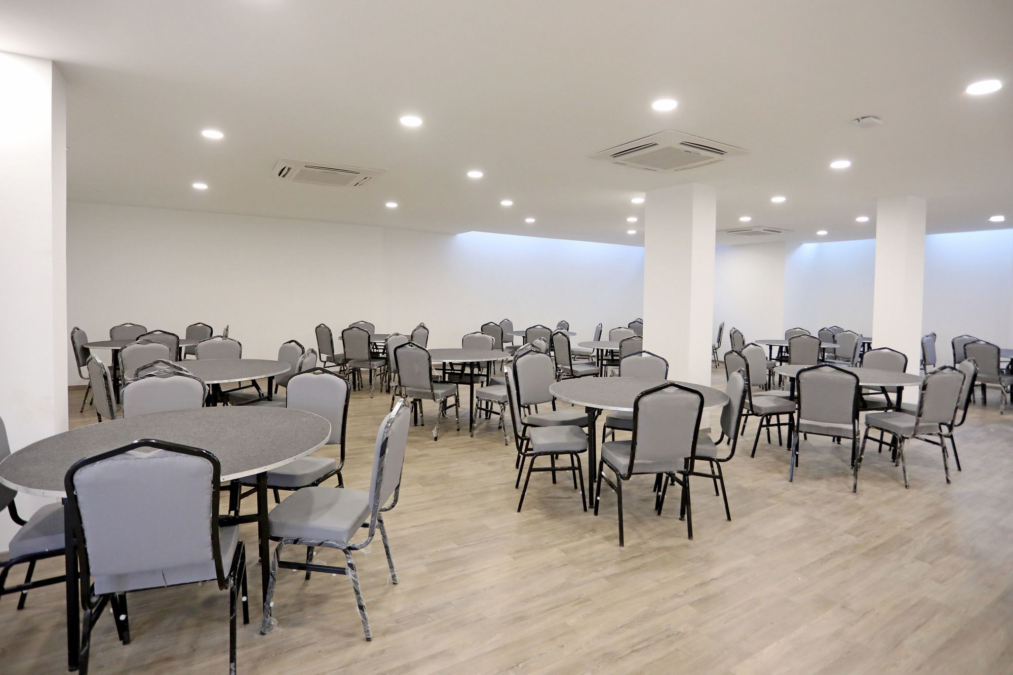 Oyo Townhouse 027 Sector 15 Gurgaon Hotel Buitenkant foto