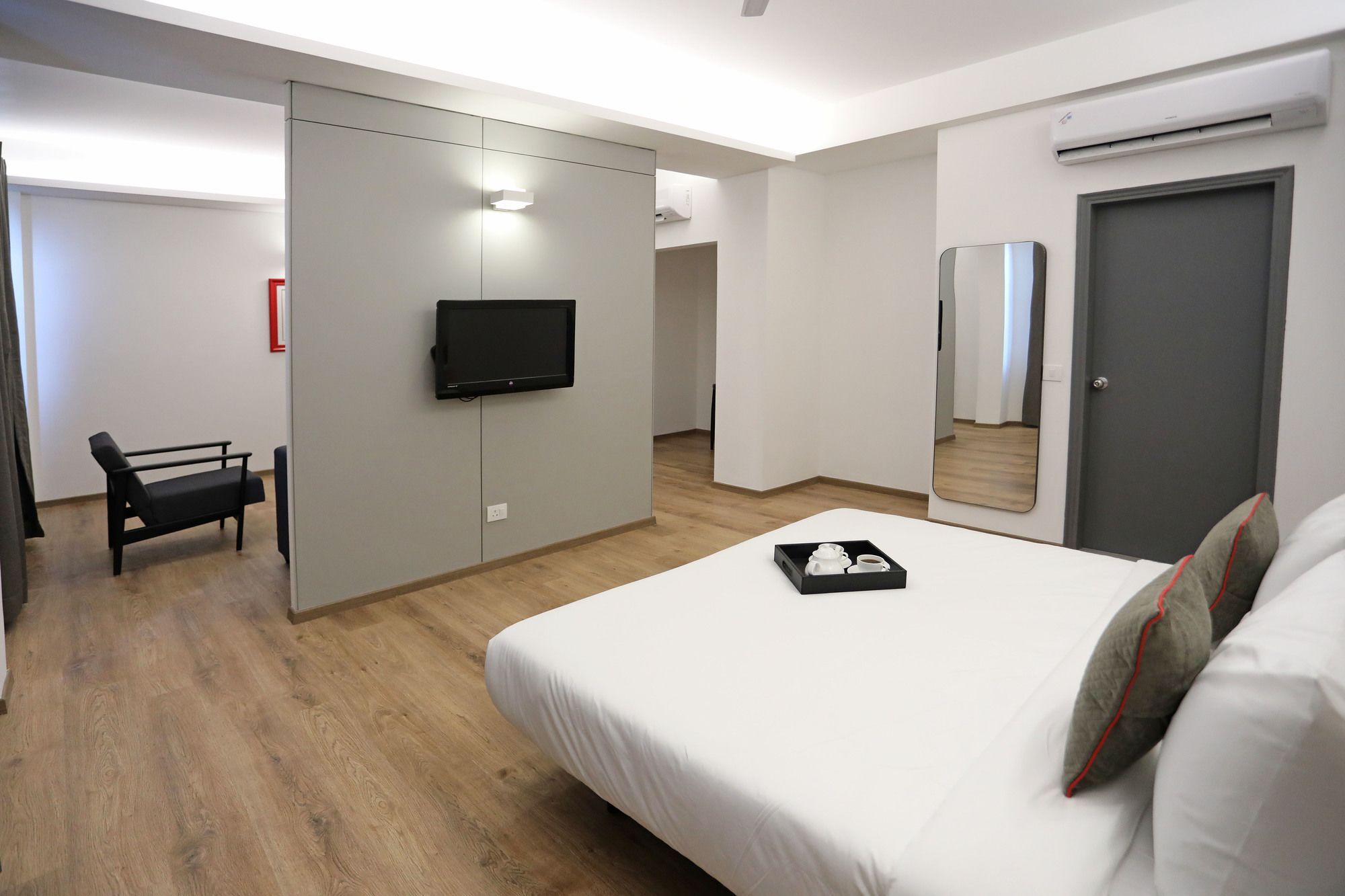 Oyo Townhouse 027 Sector 15 Gurgaon Hotel Buitenkant foto